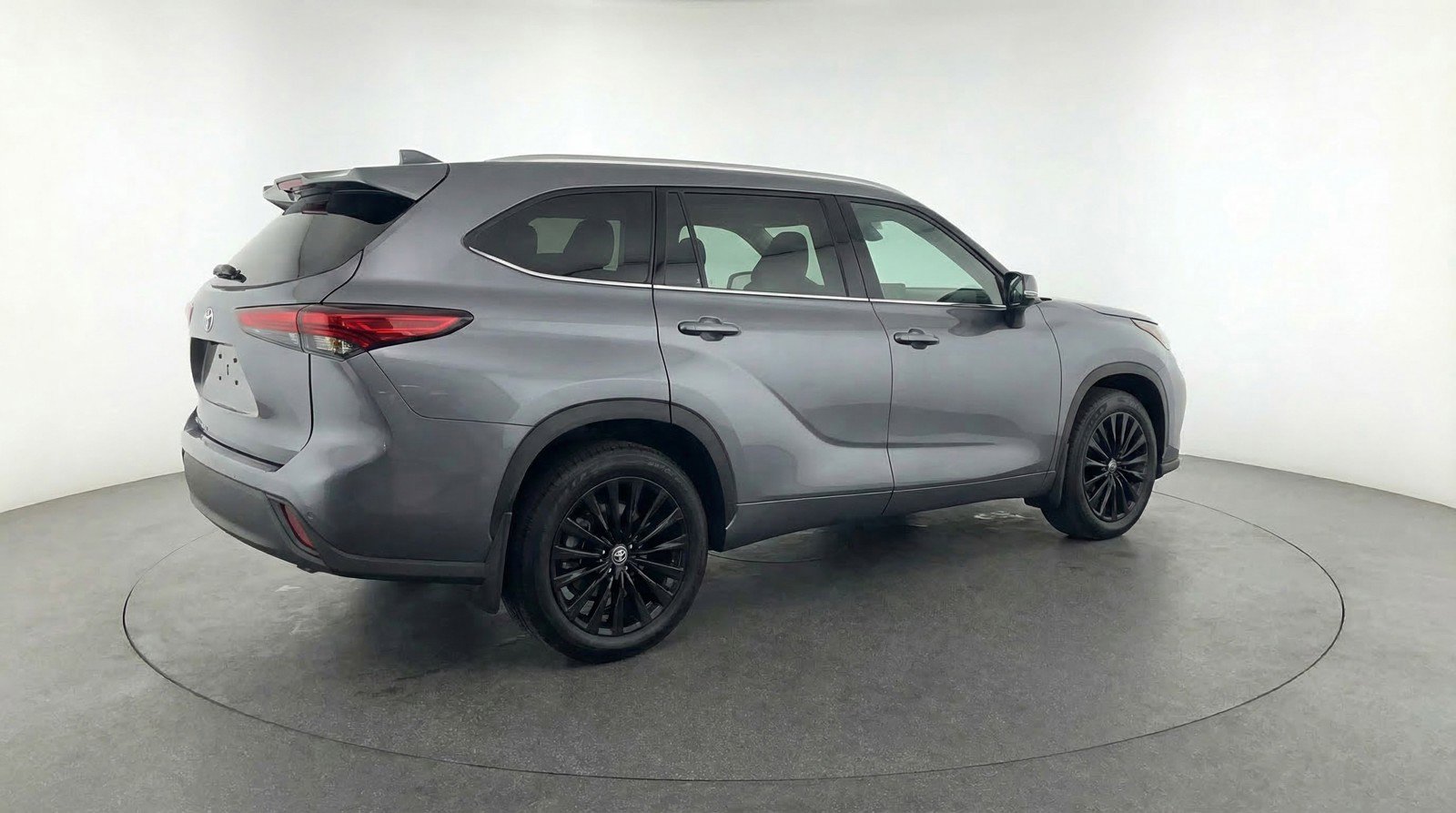 Used 2025 Toyota Highlander XSE image 9