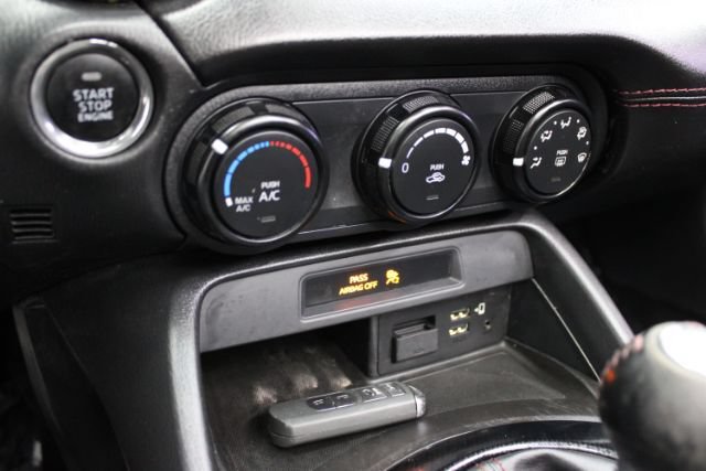 Used 2016 MAZDA MX-5 Miata Club w/ Brembo/BBS Package RWD image 17