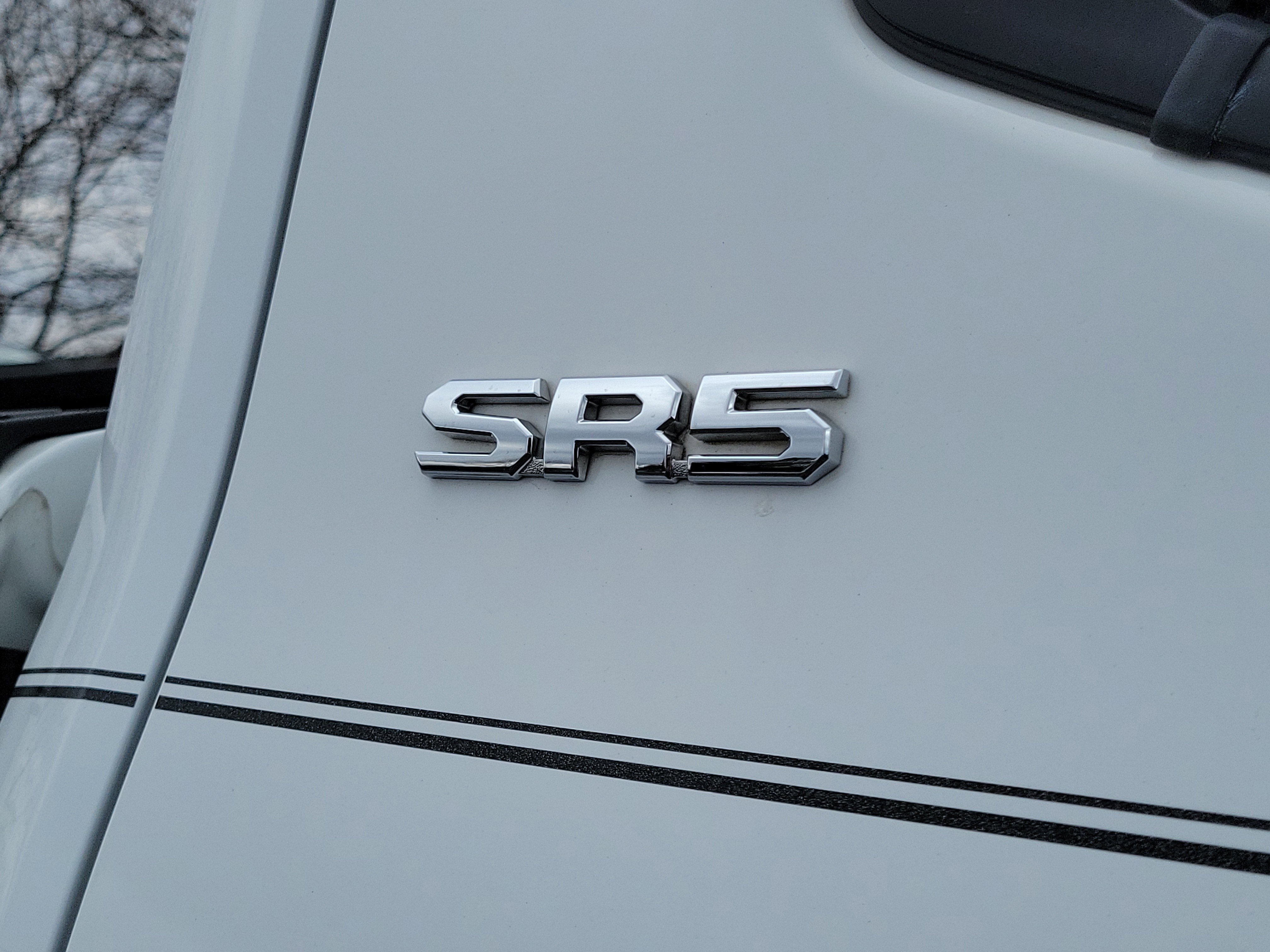 Used 2022 Toyota Tundra SR5 w/ SR5 Convenience Package image 7