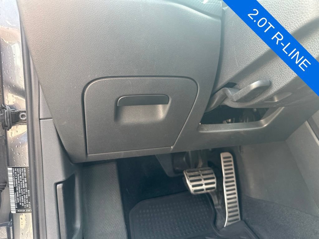 Used 2014 Volkswagen Beetle R-Line FWD image 15