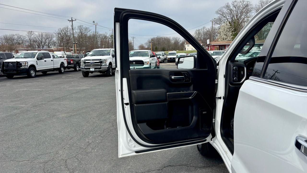Used 2020 Chevrolet Silverado 1500 LTZ w/ LTZ Convenience Package AWD/4WD image 13