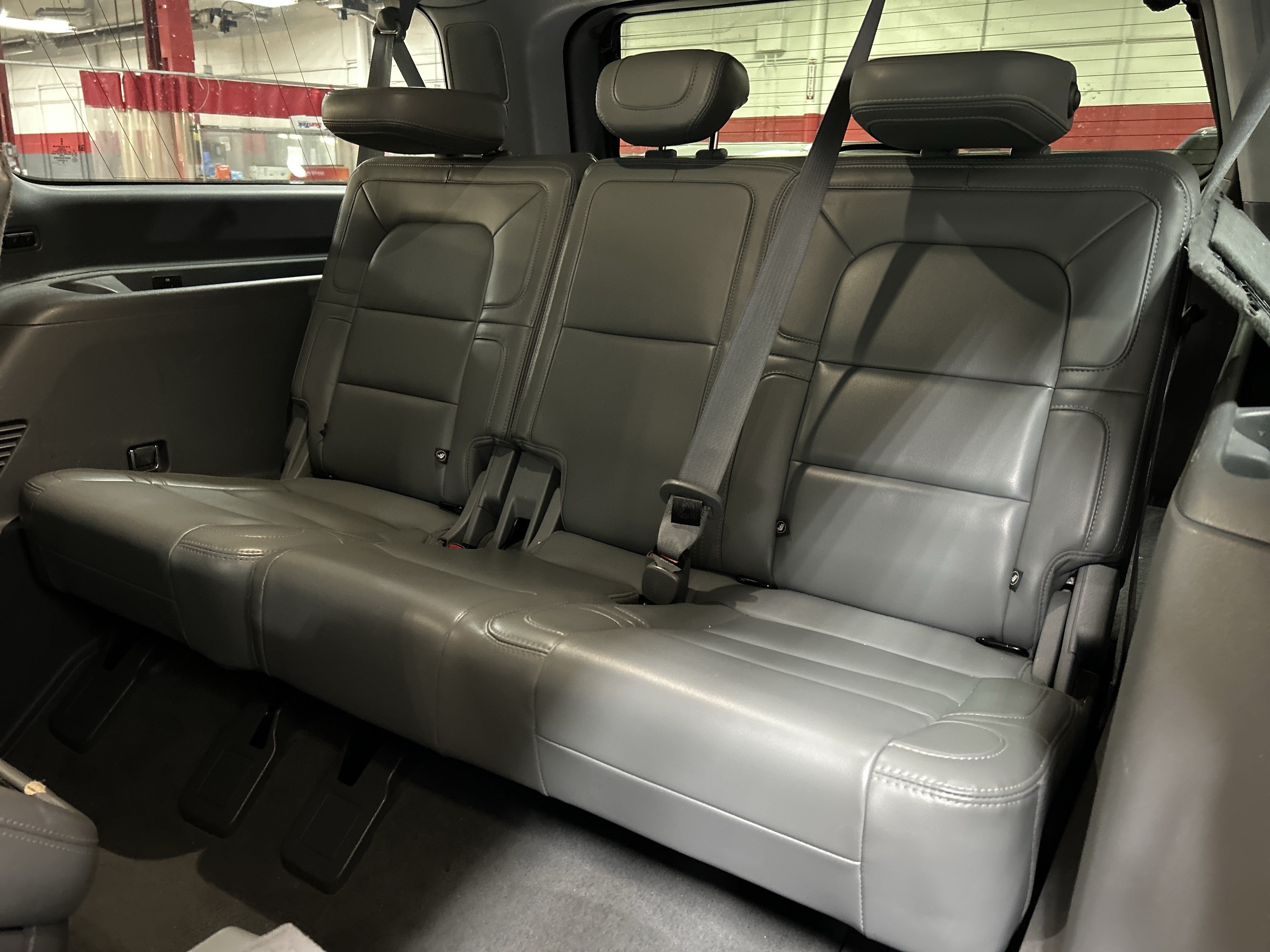 Used 2020 Lincoln Navigator L Reserve w/ Luxury Package AWD/4WD image 9