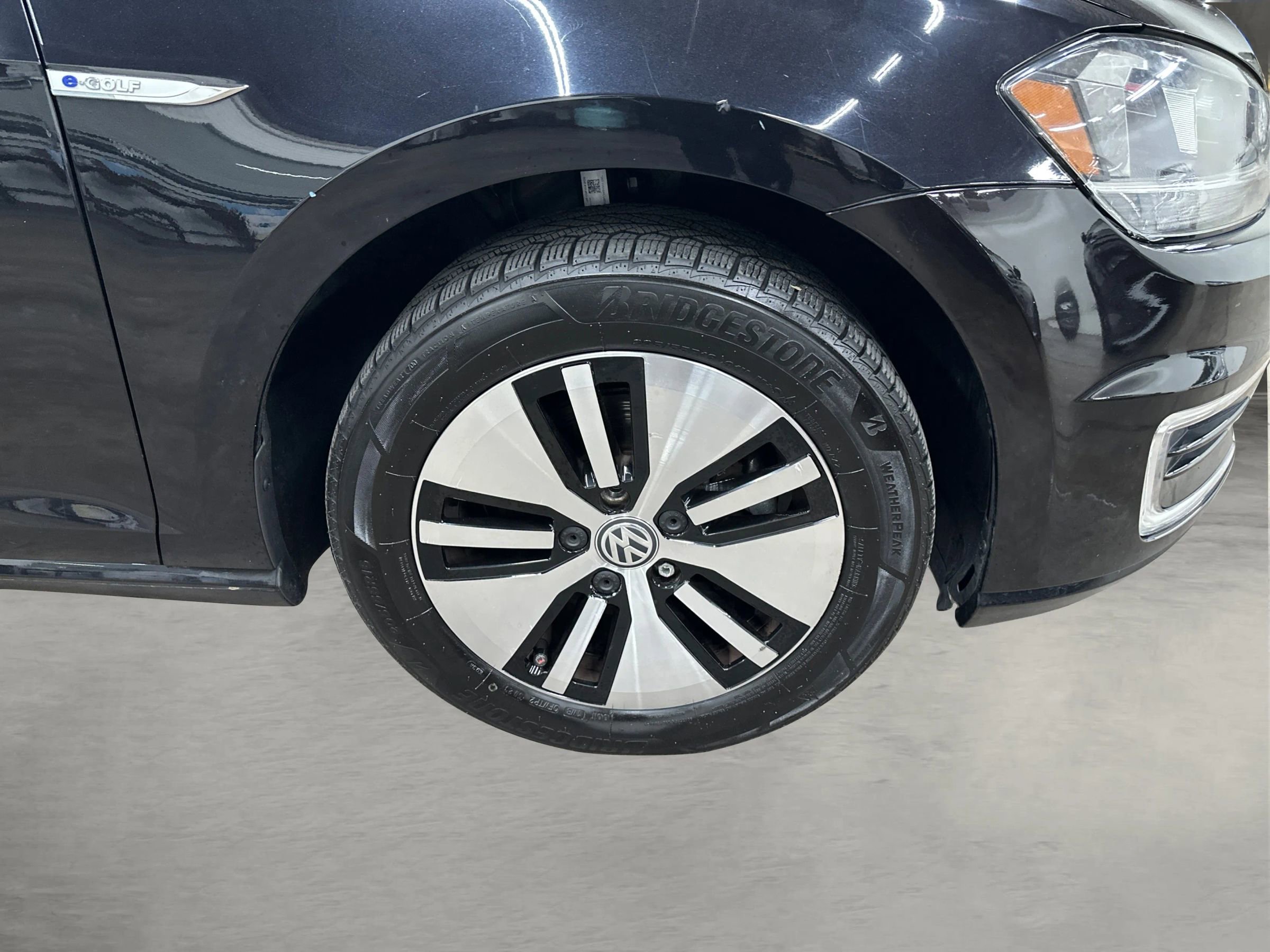 Used 2019 Volkswagen e-Golf SE w/ Driver Assistance Package image 17