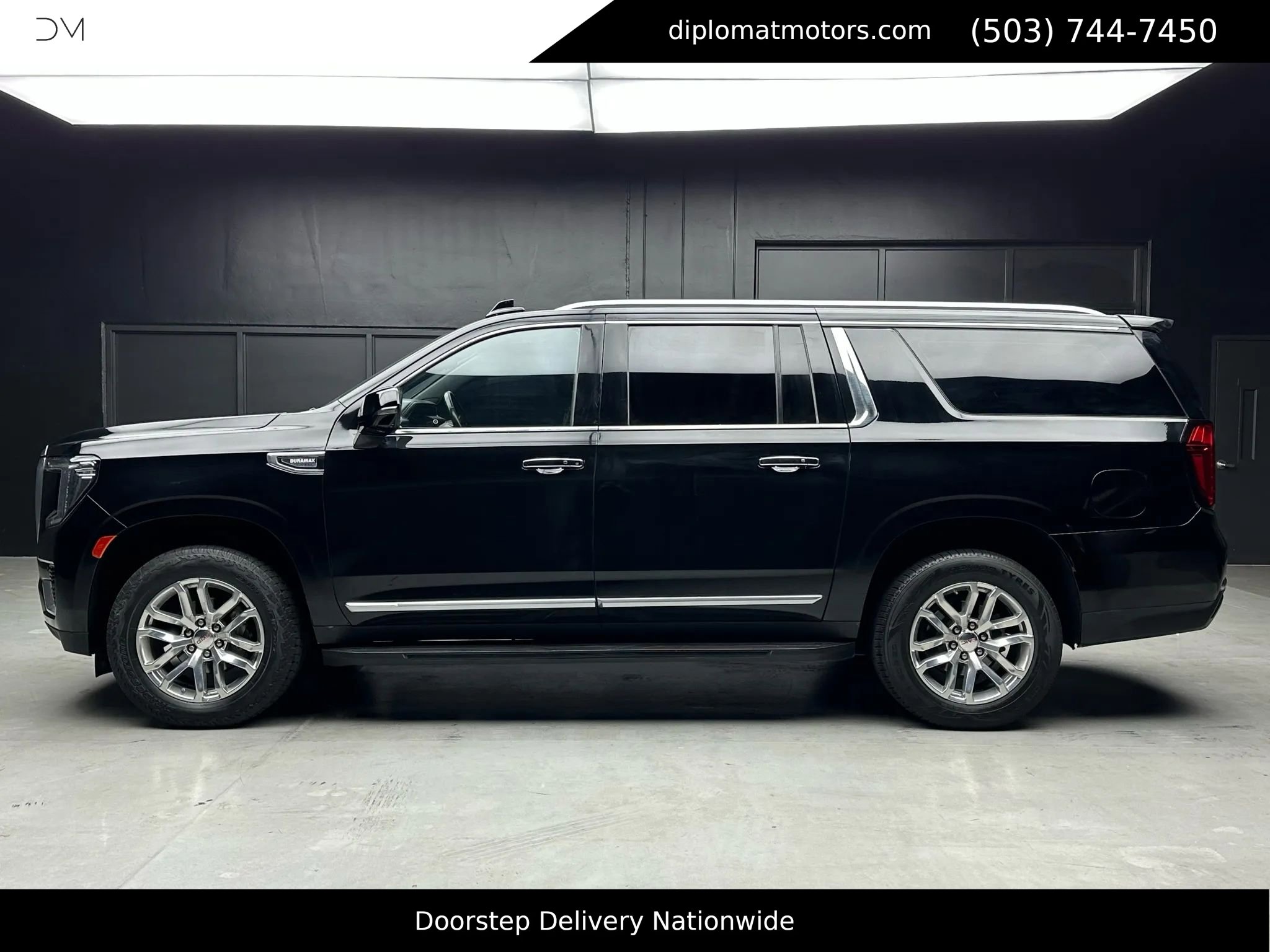 Used 2022 GMC Yukon XL Denali w/ Advanced Technology Package image 3