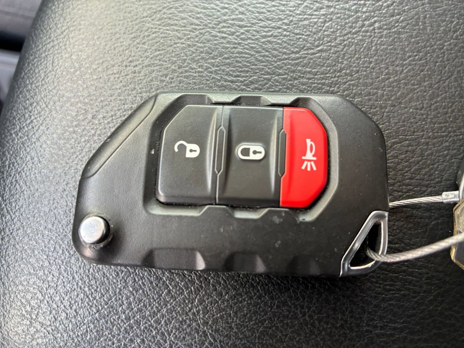 Used 2025 Jeep Wrangler Sport S image 21