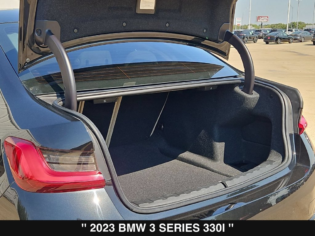 Used 2023 BMW 330i Sedan w/ Premium Package RWD image 33