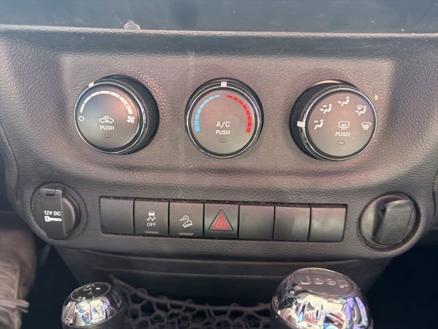 Used 2013 Jeep Wrangler Unlimited Sport w/ Connectivity Group image 23