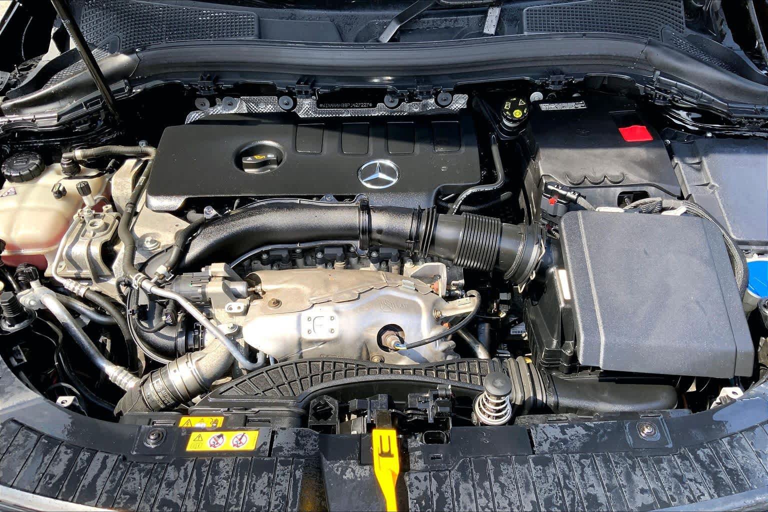Certified 2023 Mercedes-Benz GLA 250 4MATIC image 32