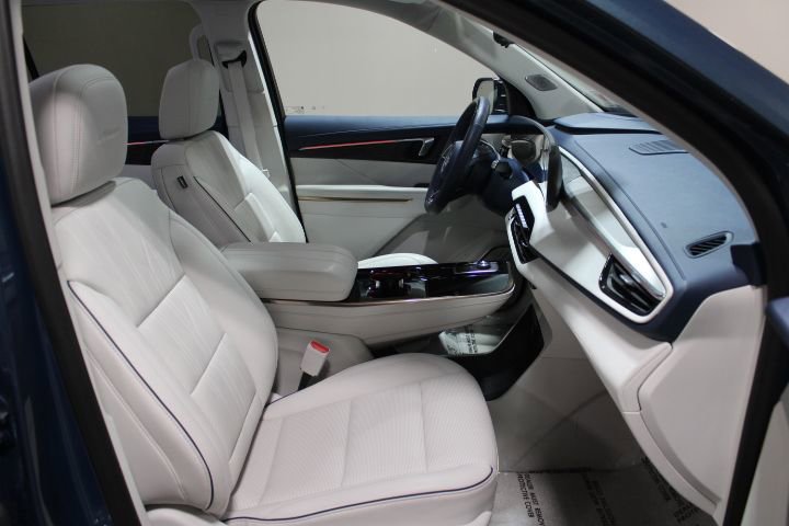 Certified 2025 Buick Enclave Avenir w/ Super Cruise Package image 27