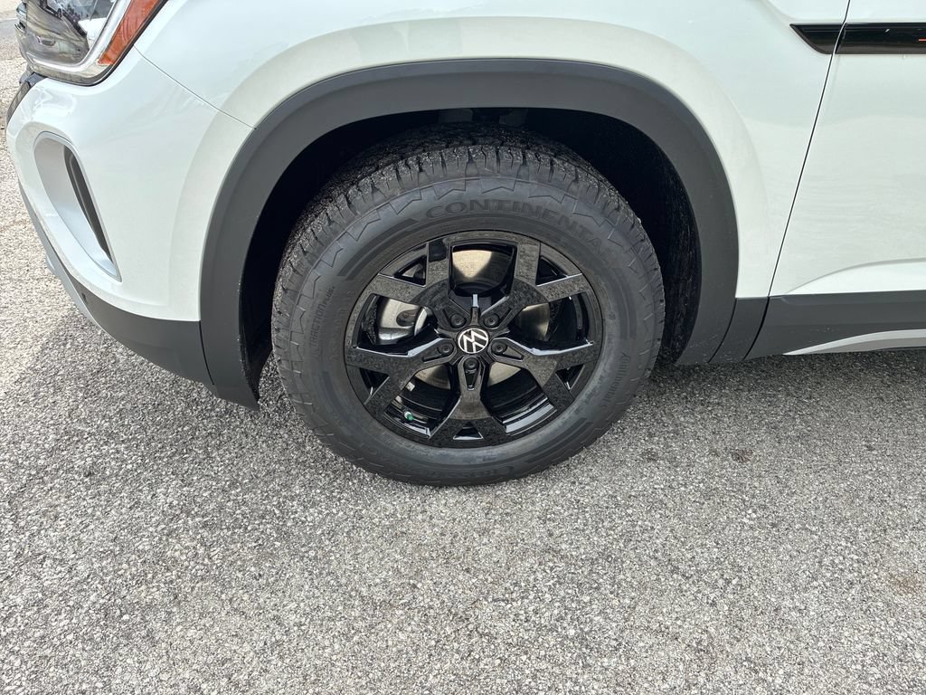 New 2026 Volkswagen Atlas Peak Edition AWD/4WD image 9