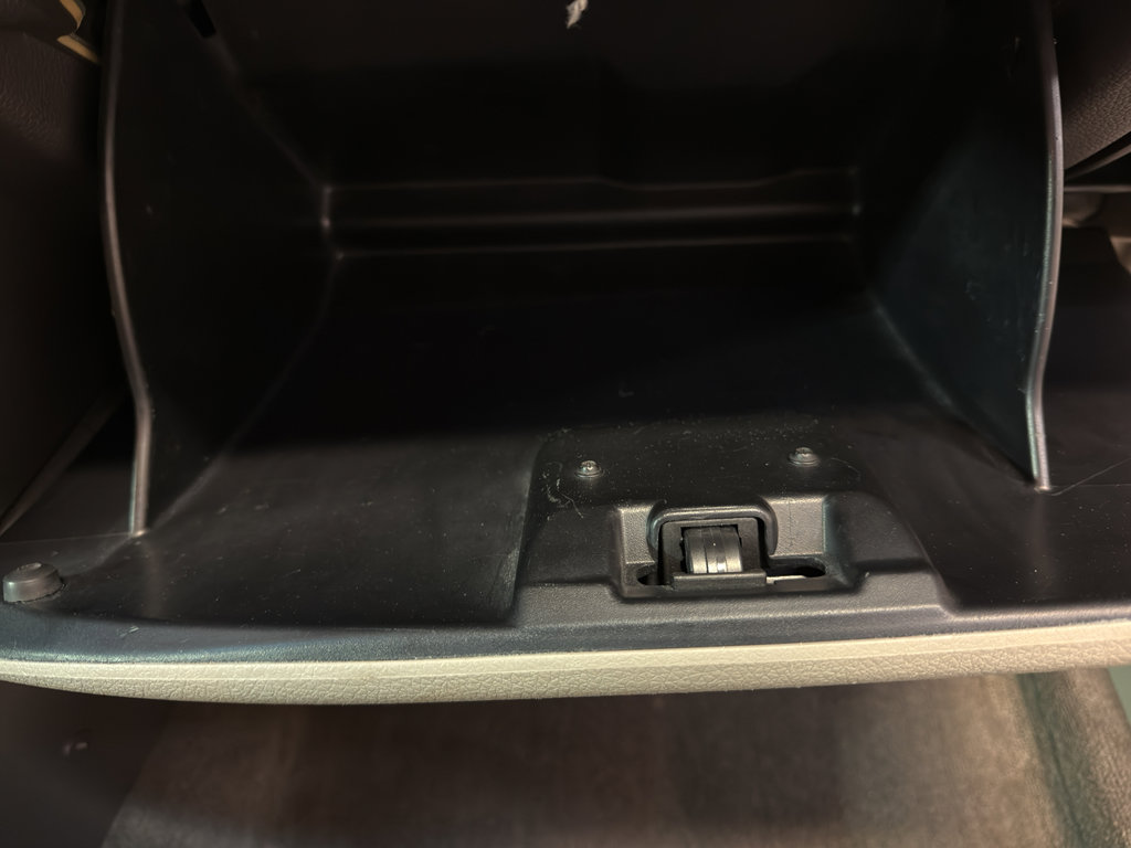 Used 2011 Ford Fusion SEL w/ 302A Rapid Spec Order Code image 24