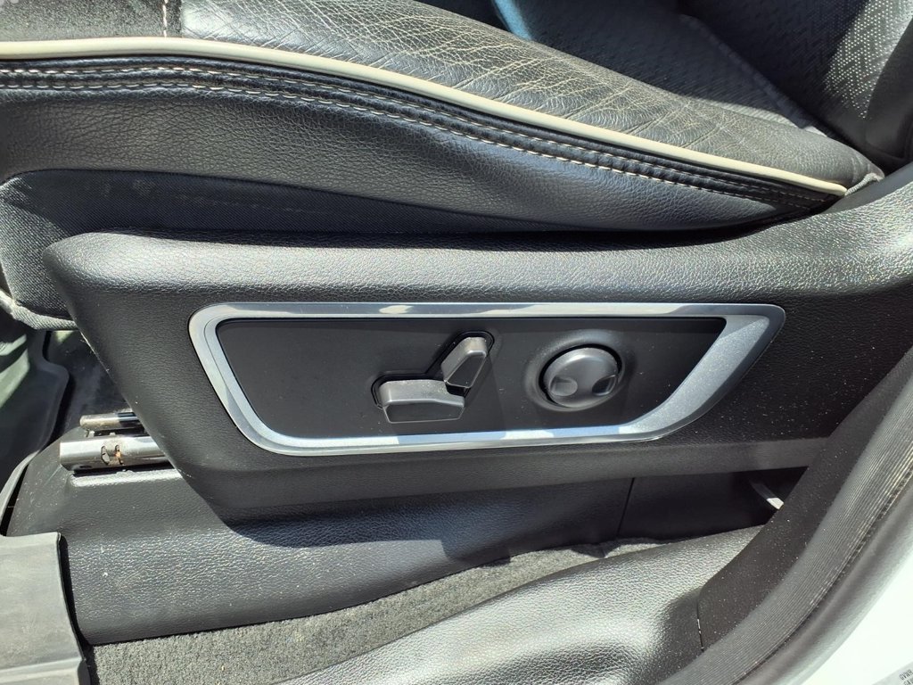 Used 2023 RAM 1500 Laramie w/ Off Road Group AWD/4WD image 23
