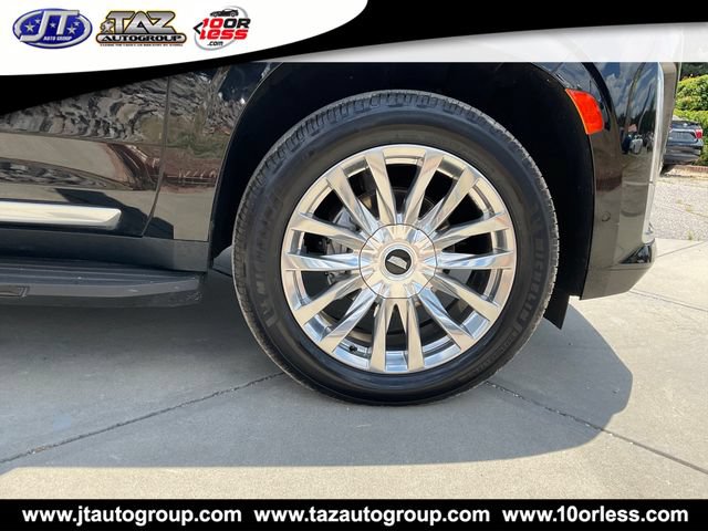 Used 2022 Cadillac Escalade ESV Premium Luxury AWD/4WD image 9