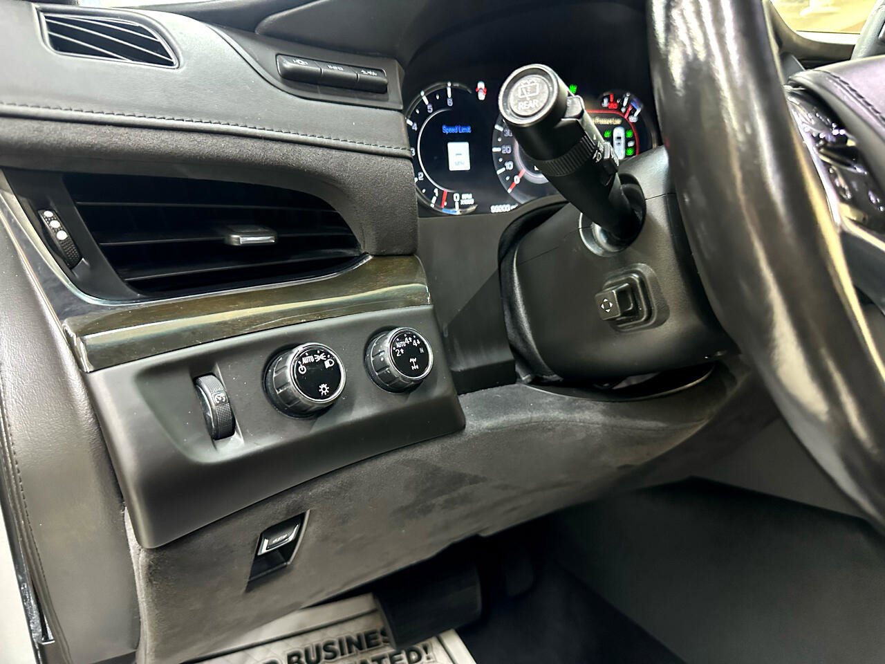 Used 2017 Cadillac Escalade Platinum image 20