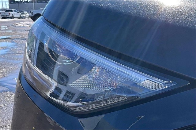 Used 2024 Ford Edge Titanium image 30