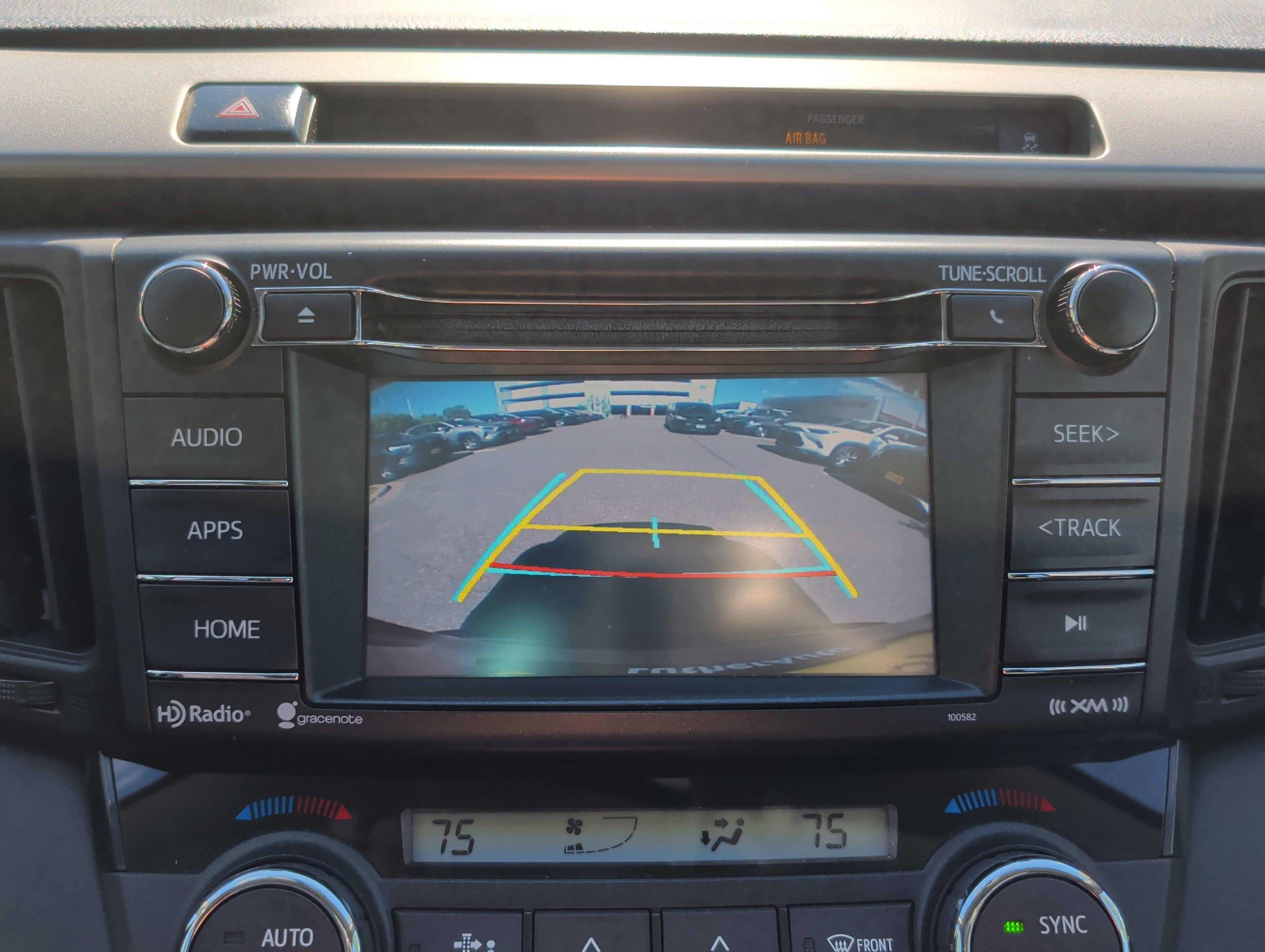 Used 2016 Toyota RAV4 XLE AWD/4WD image 33