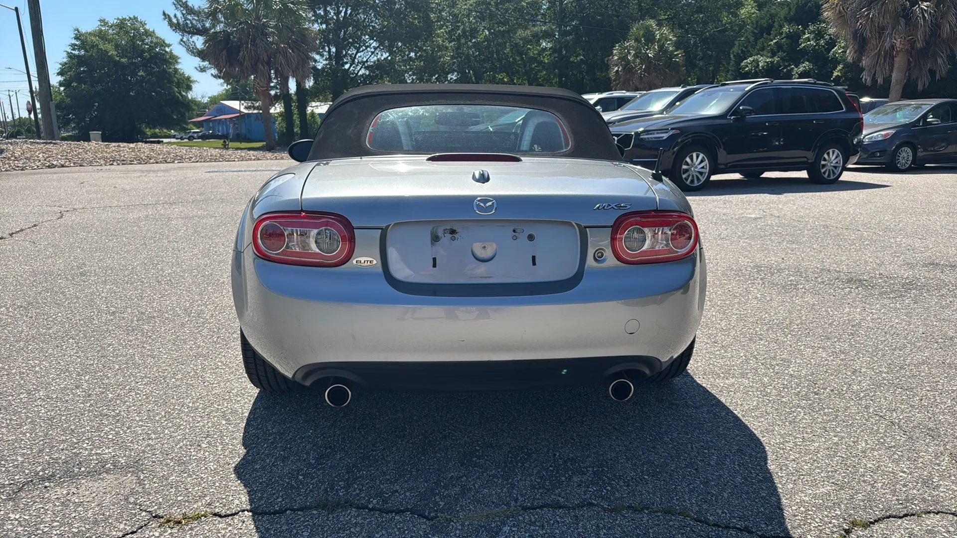 Used 2010 MAZDA MX-5 Miata Grand Touring w/ Premium Pkg RWD image 8