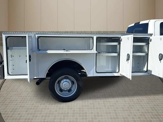 New 2026 RAM 5500 Tradesman w/ Chrome Appearance Group AWD/4WD image 55