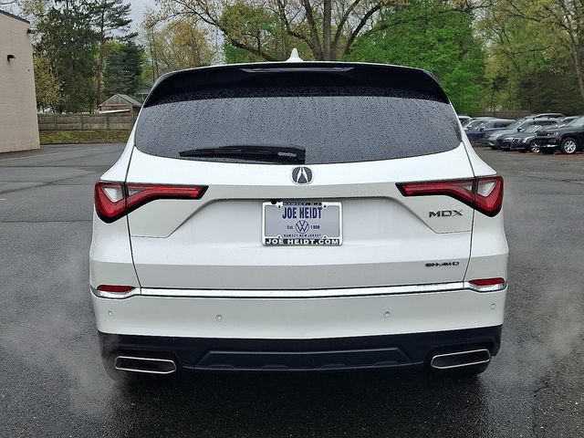 Used 2023 Acura MDX w/ Technology Package AWD/4WD image 9