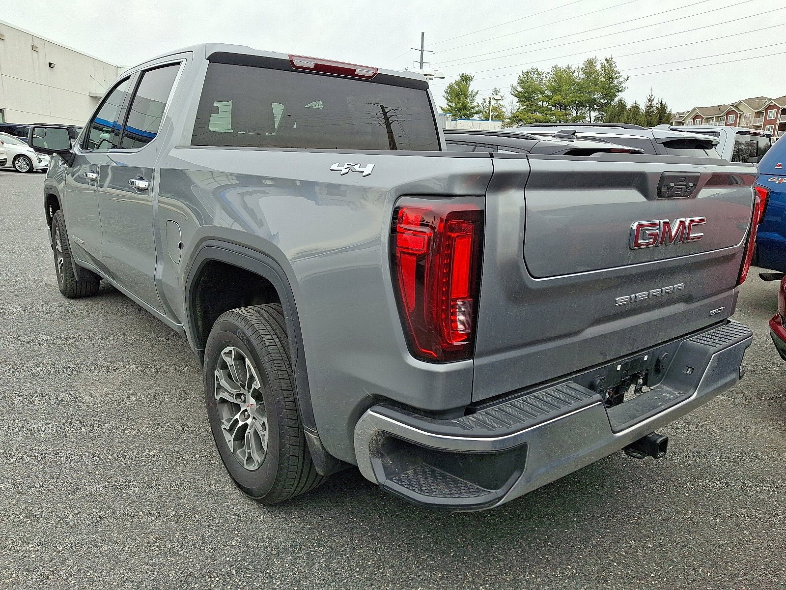 Certified 2026 GMC Sierra 1500 SLT image 5