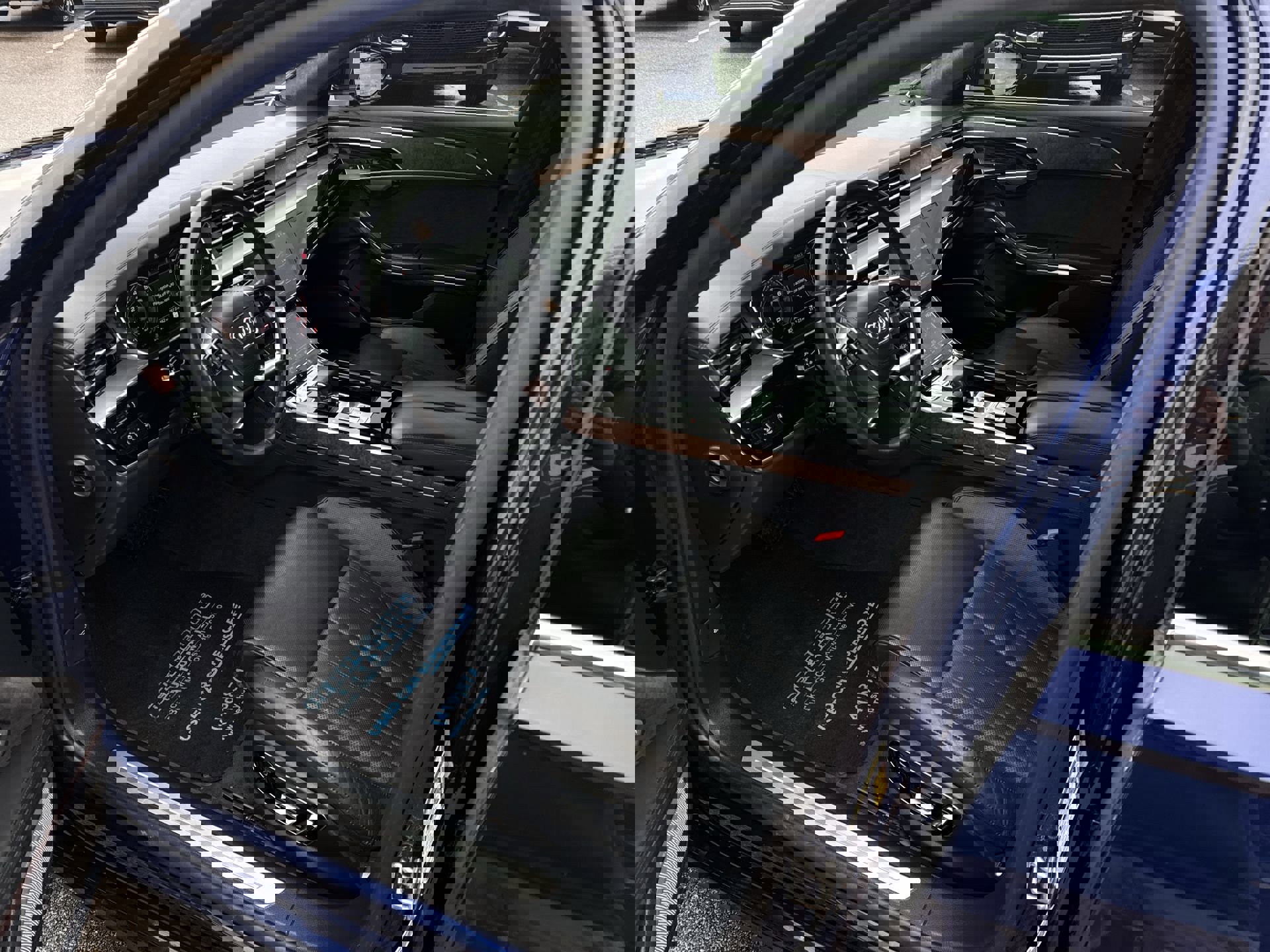 Used 2019 Audi A8 L 3.0T image 10