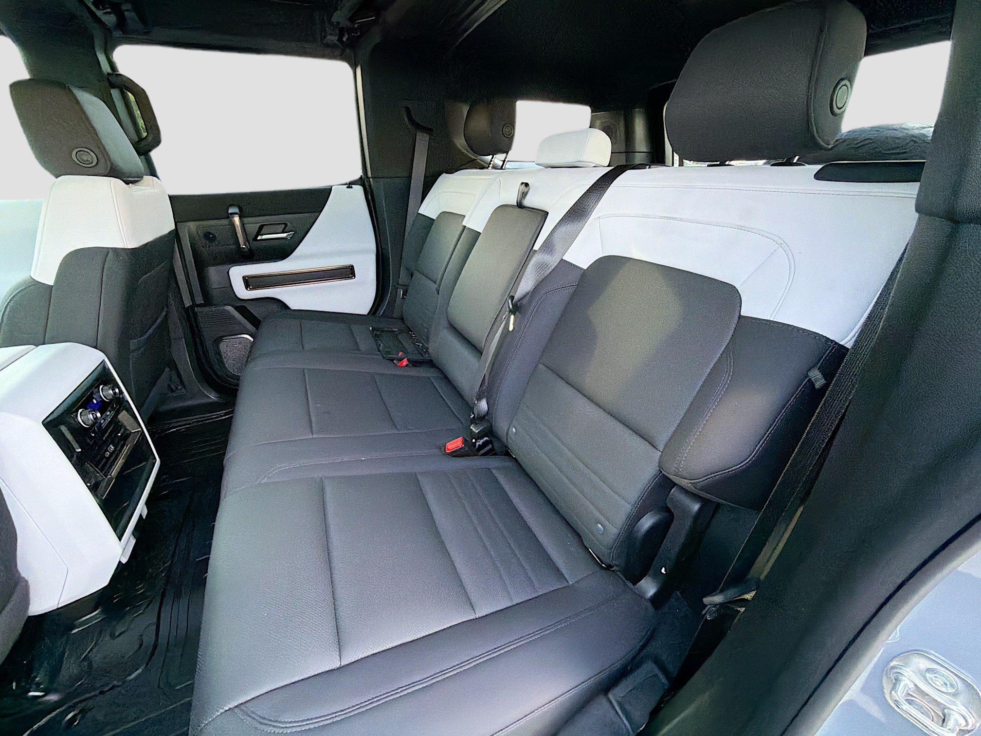Used 2025 GMC Hummer EV 3X w/ Extreme Off-Road Package AWD/4WD image 21
