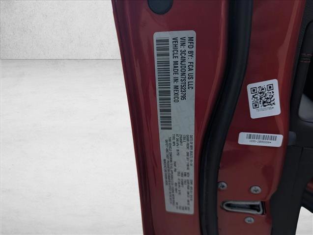 Used 2025 Jeep Compass Trailhawk image 17