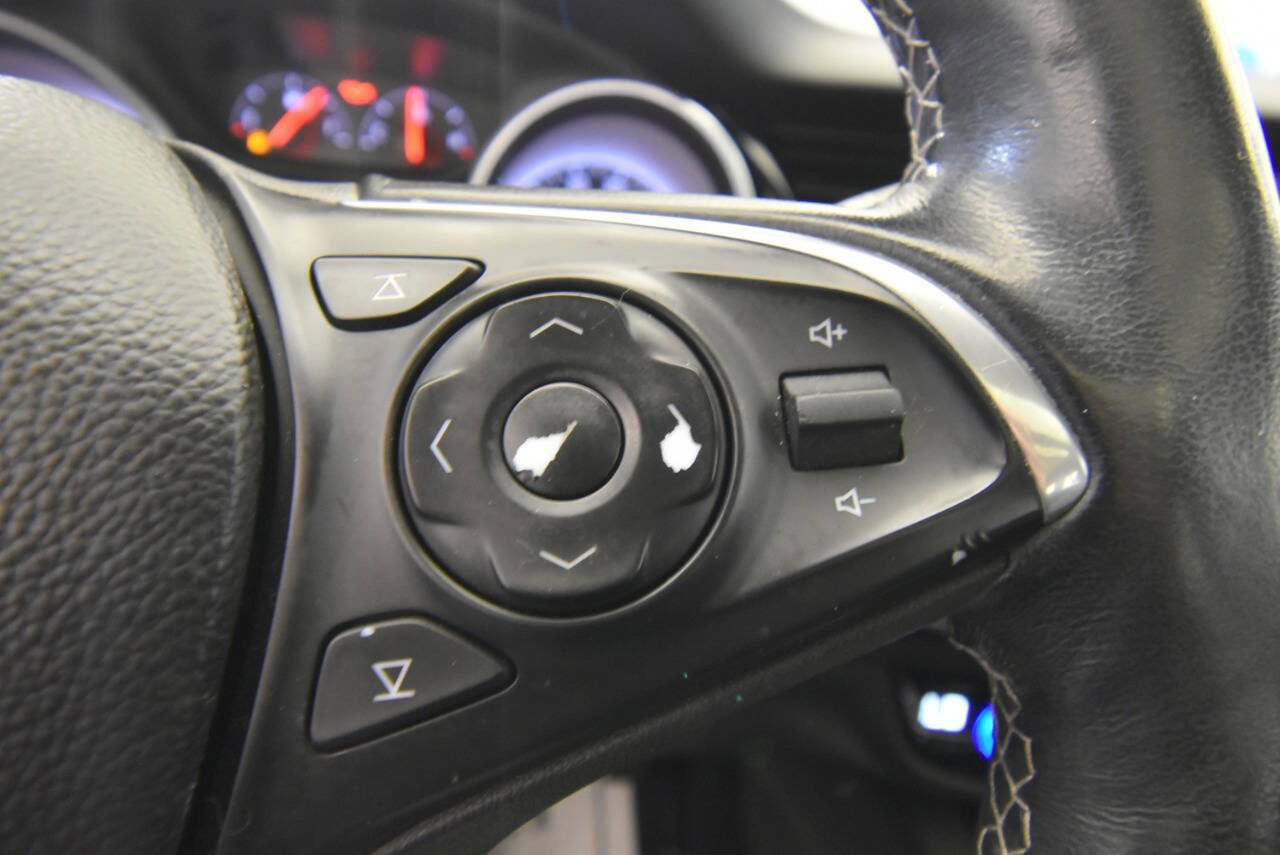 Used 2018 Buick Regal Essence w/ Driver Confidence Package #1 AWD/4WD image 31