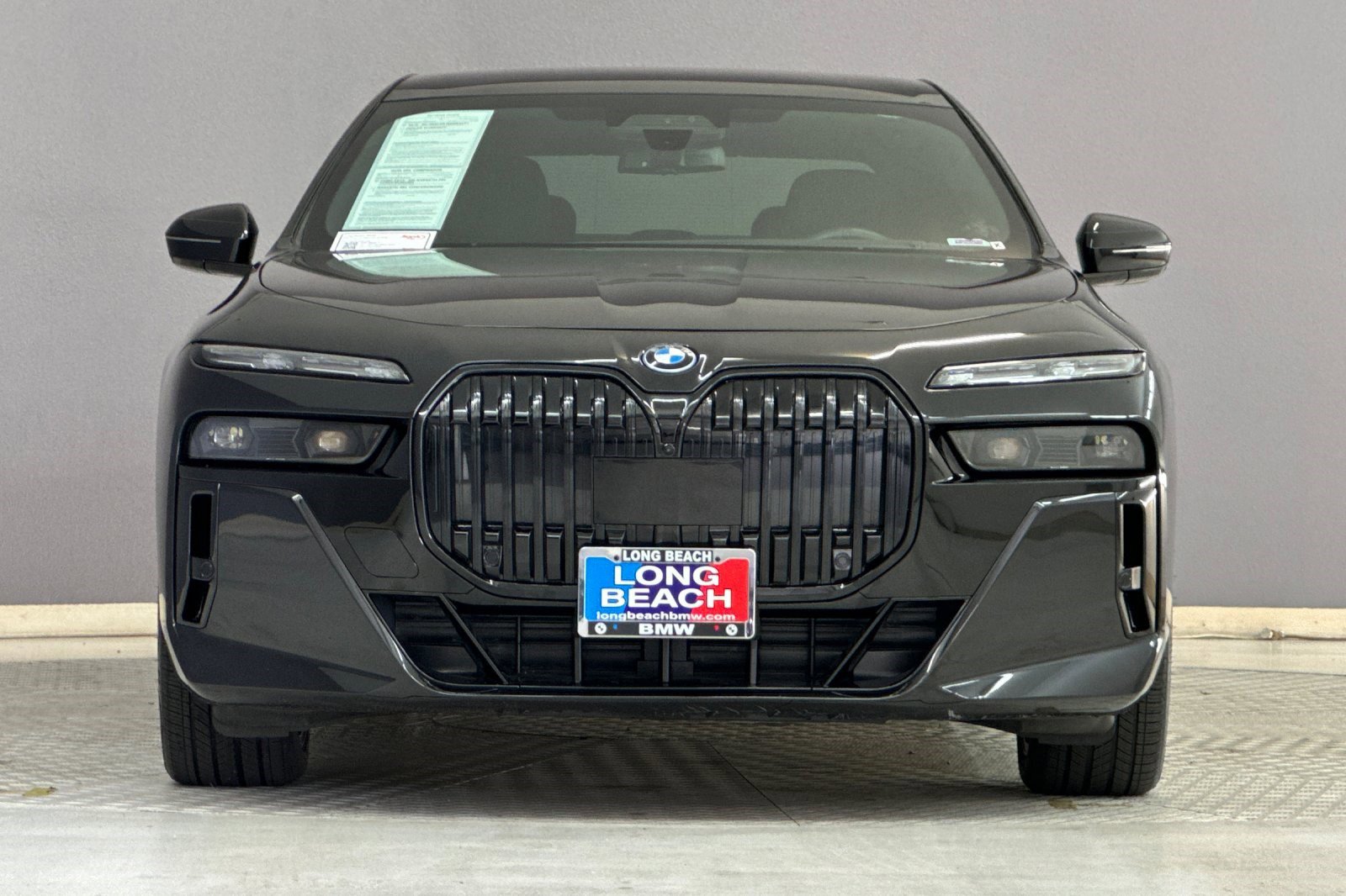 Certified 2024 BMW i7 xDrive60 AWD/4WD image 5