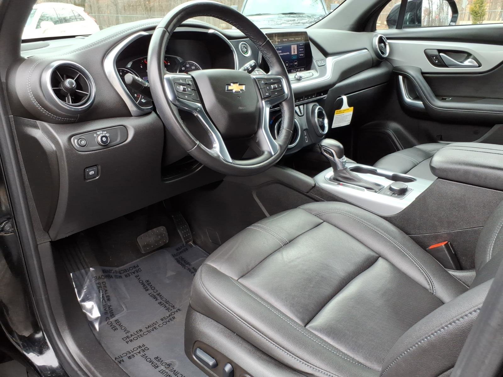 Used 2022 Chevrolet Blazer LT w/ Sound & Technology Package AWD/4WD image 12