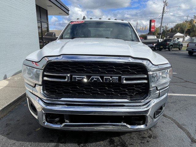 Used 2021 RAM 3500 Tradesman w/ Chrome Appearance Group image 3