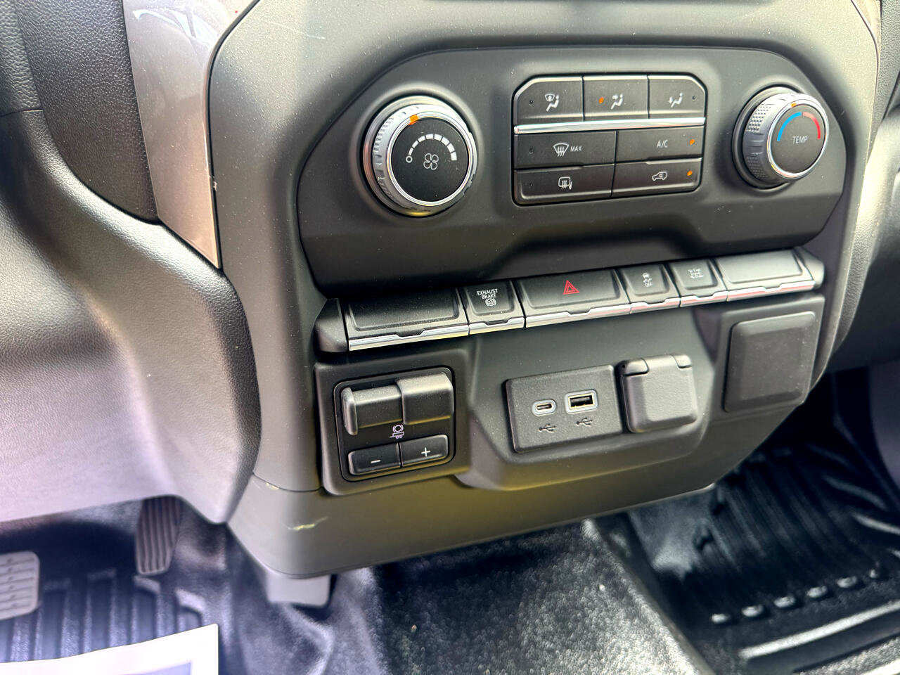 Used 2023 Chevrolet Silverado 3500 W/T w/ WT Fleet Convenience Package image 16