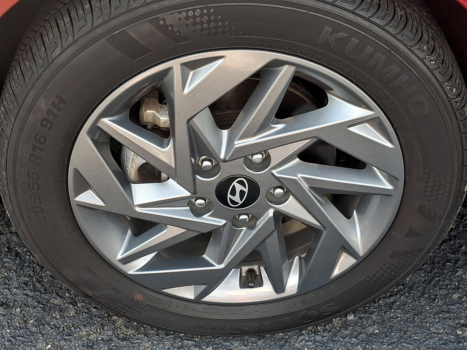 Used 2024 Hyundai Elantra SEL FWD image 8
