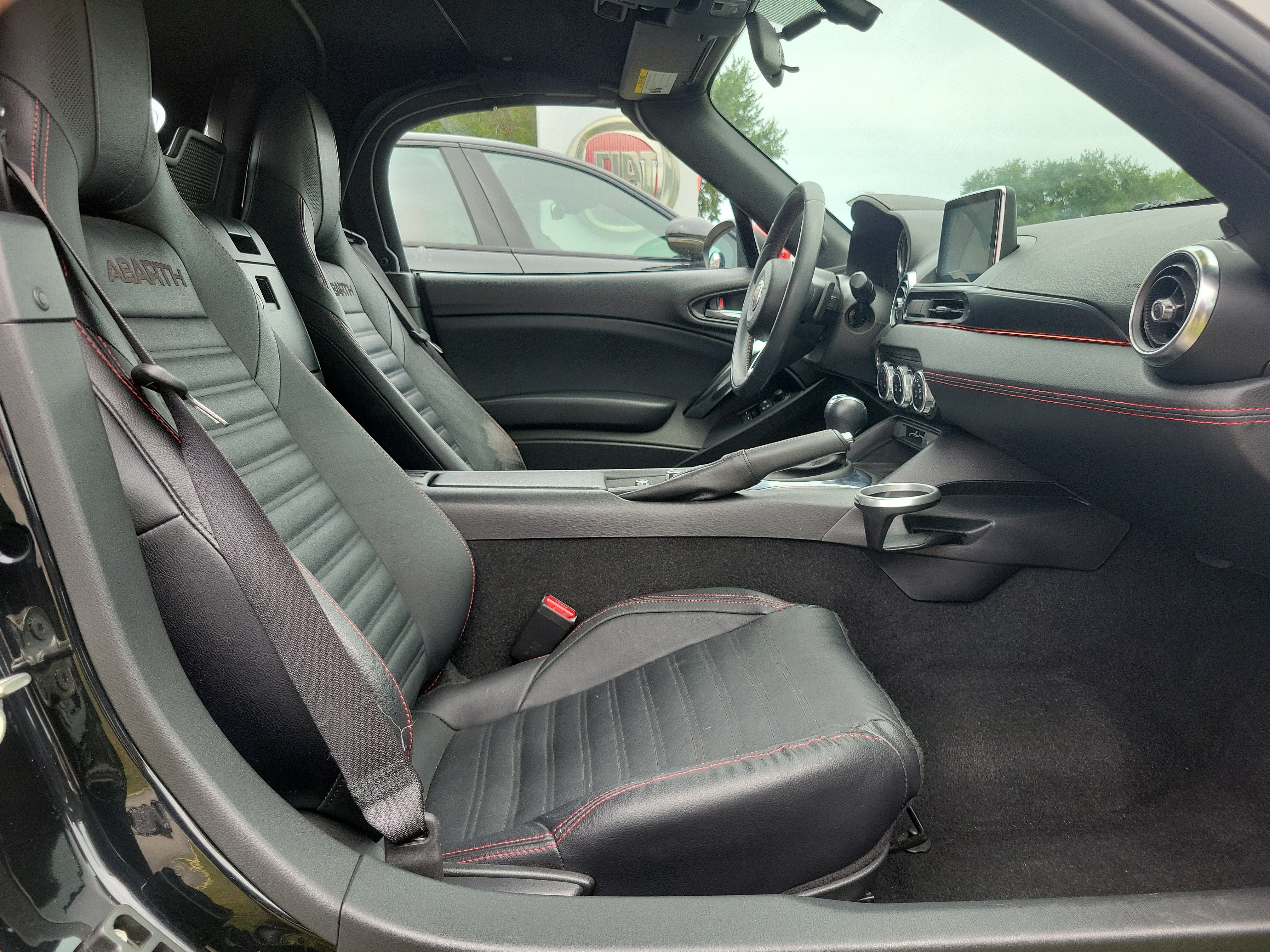 Used 2018 FIAT 124 Spider Abarth w/ Navigation & Sound Group RWD image 5