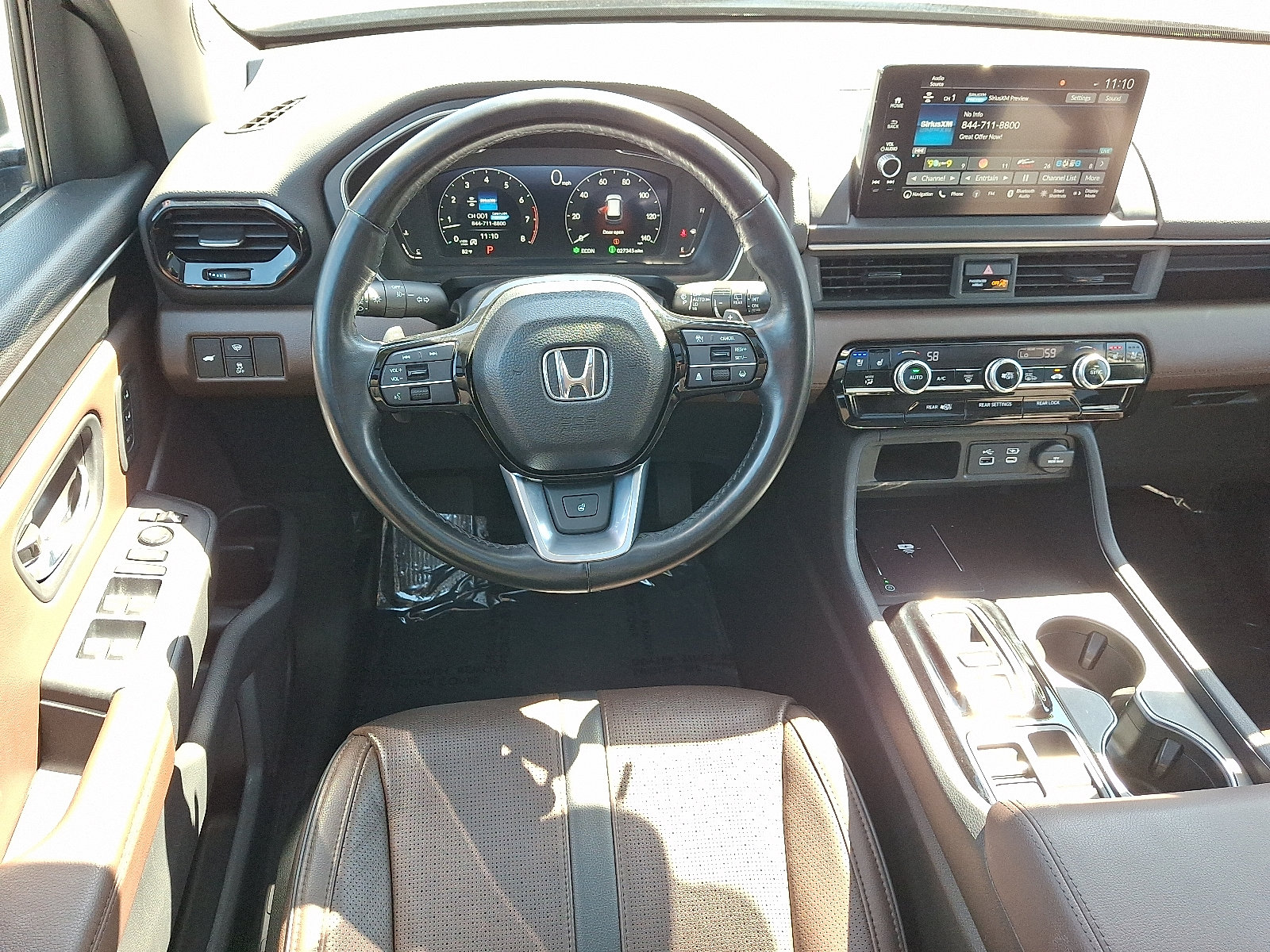 Used 2023 Honda Pilot Elite image 12