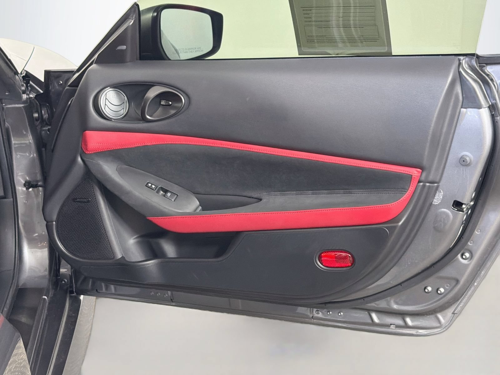 Used 2024 Nissan Z Performance w/ Floor Mat Package RWD image 28