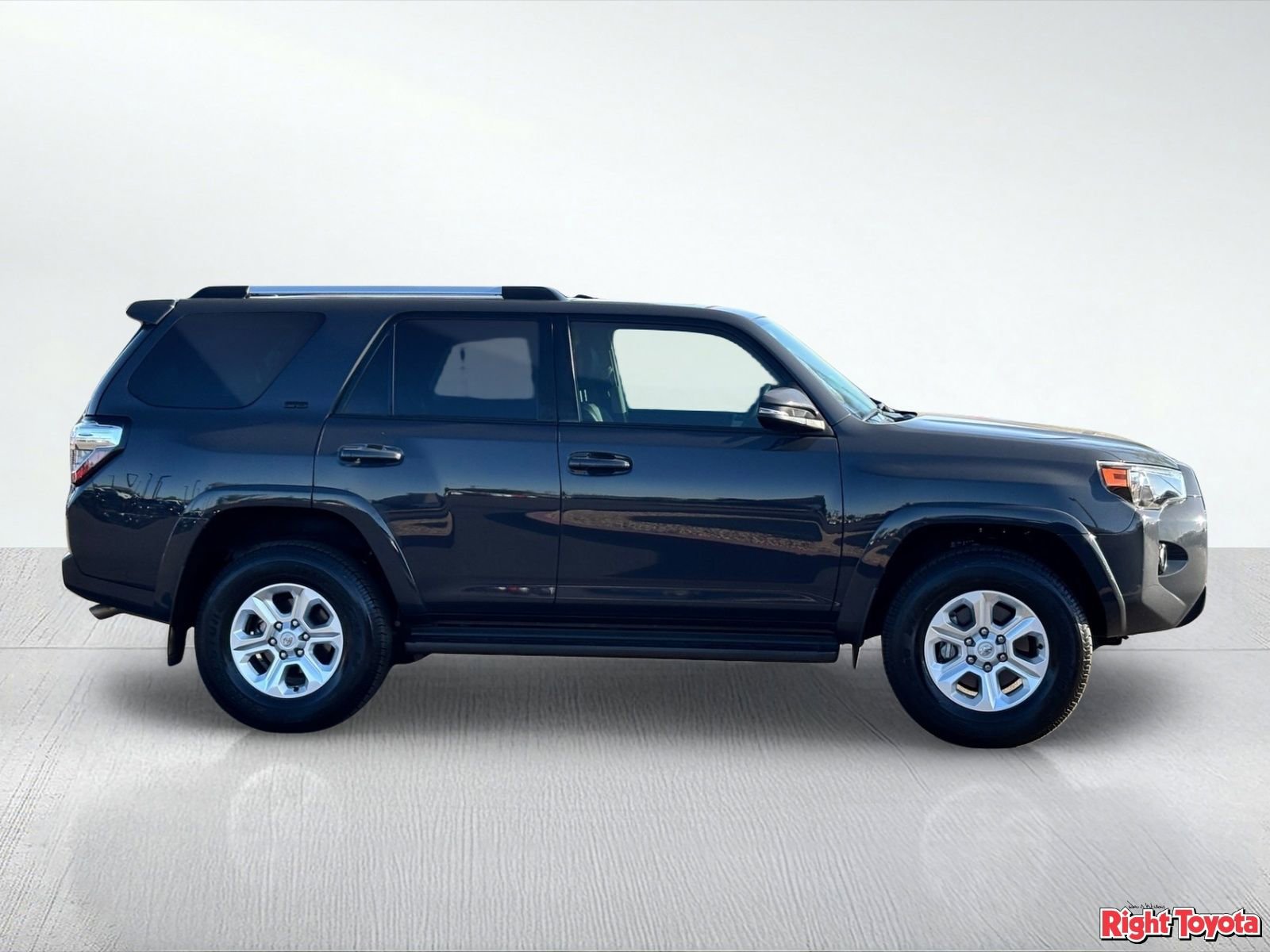 Certified 2024 Toyota 4Runner SR5 Premium w/ Moonroof Package AWD/4WD image 8