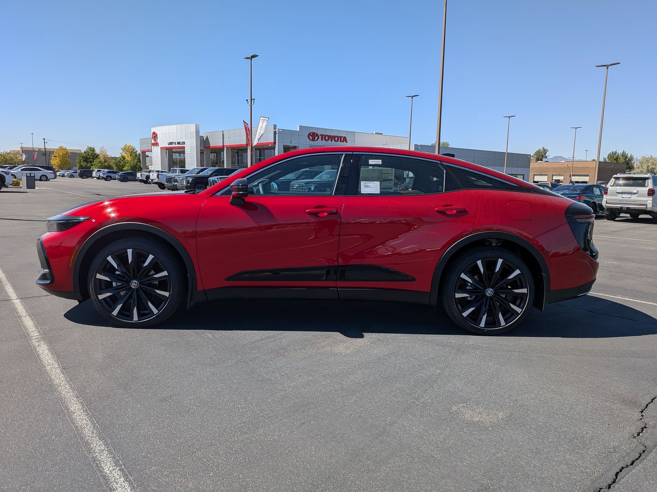 New 2026 Toyota Crown Platinum image 2