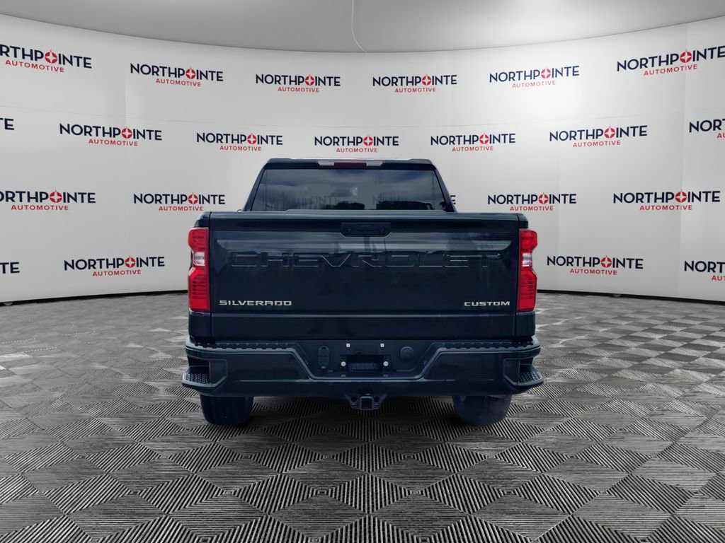 Used 2023 Chevrolet Silverado 1500 Custom AWD/4WD image 5