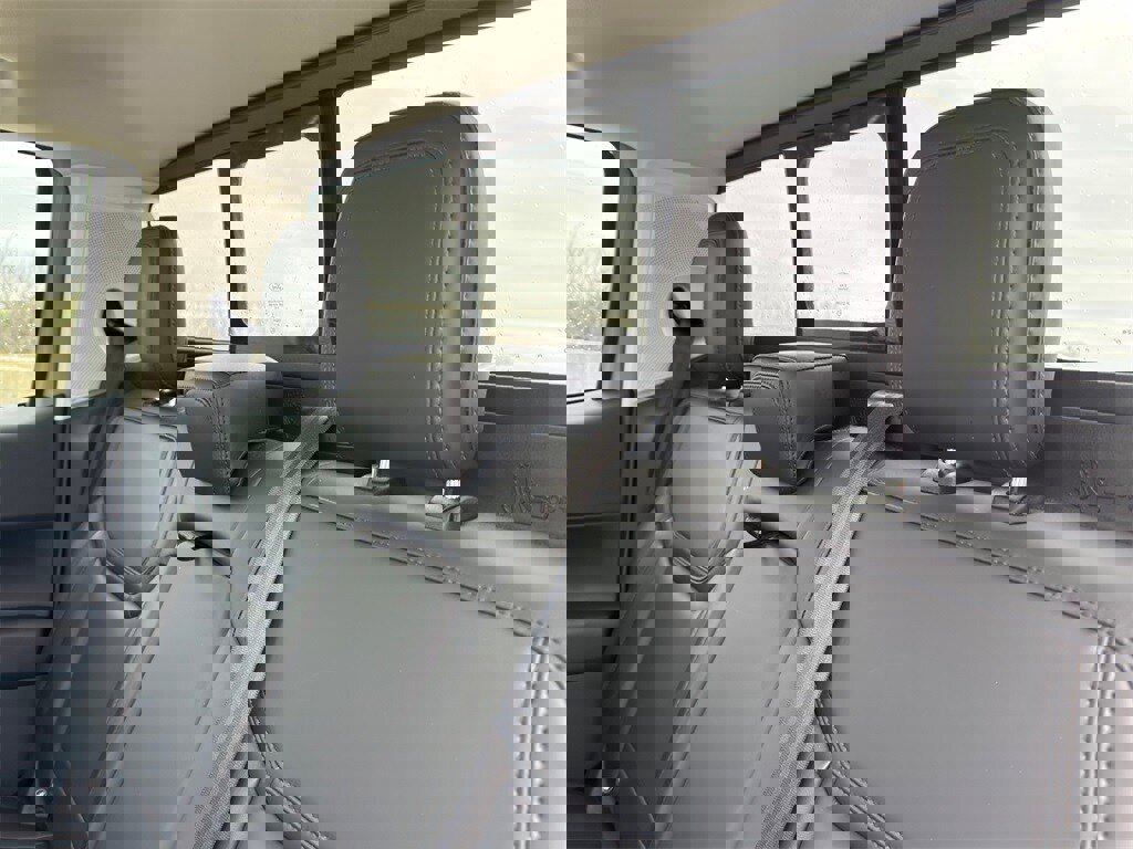 Used 2024 Ford Maverick Lariat w/ Black Appearance Package image 32