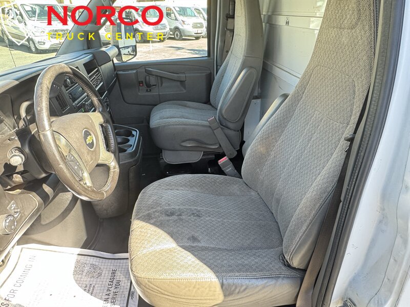 Used 2019 Chevrolet Express 3500 w/ Power Convenience Package RWD image 17