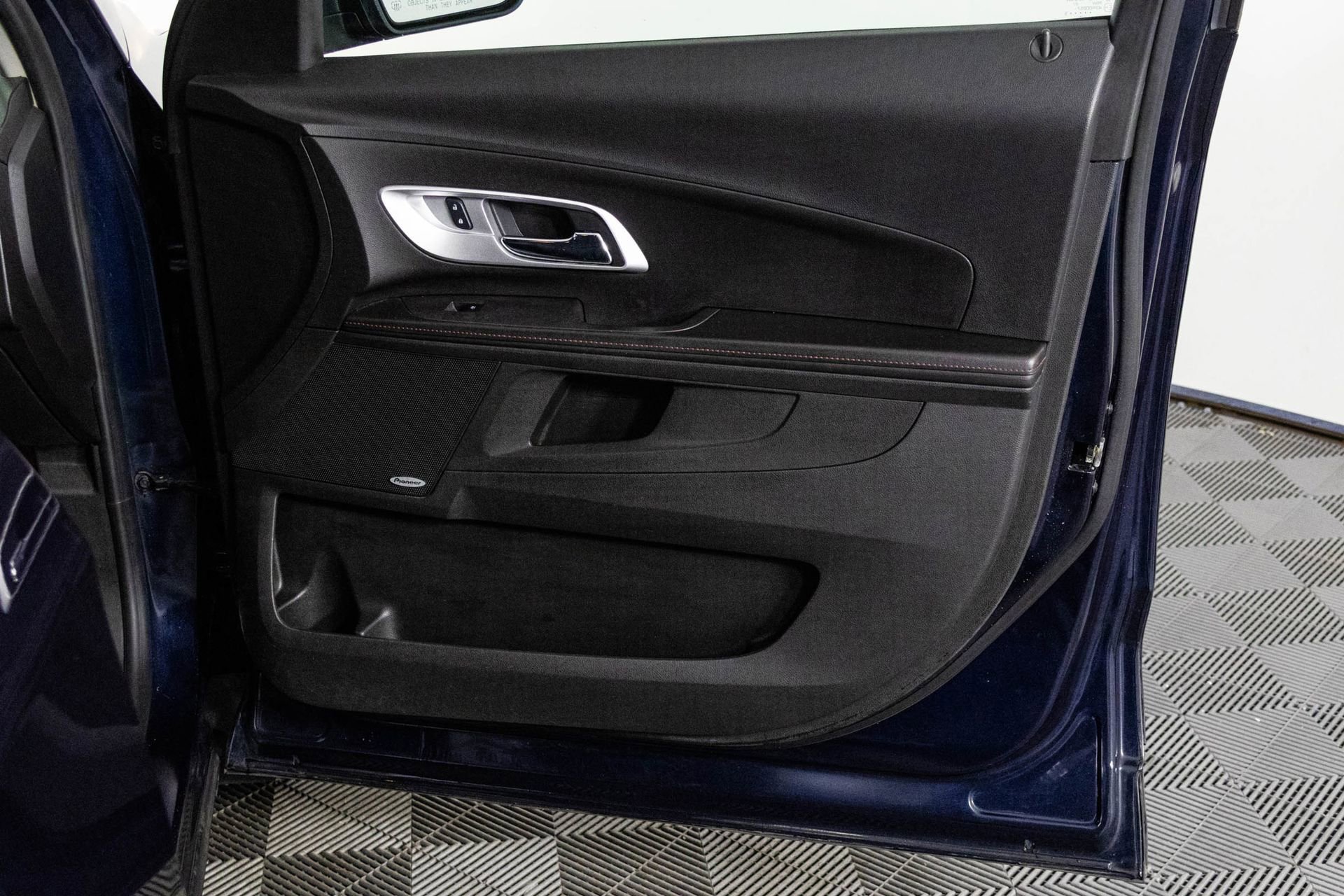 Used 2015 Chevrolet Equinox LTZ image 42