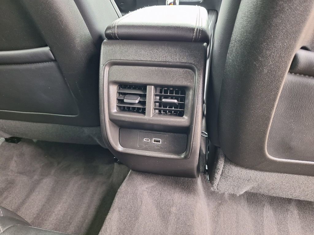 Certified 2024 Cadillac XT4 Premium Luxury image 30