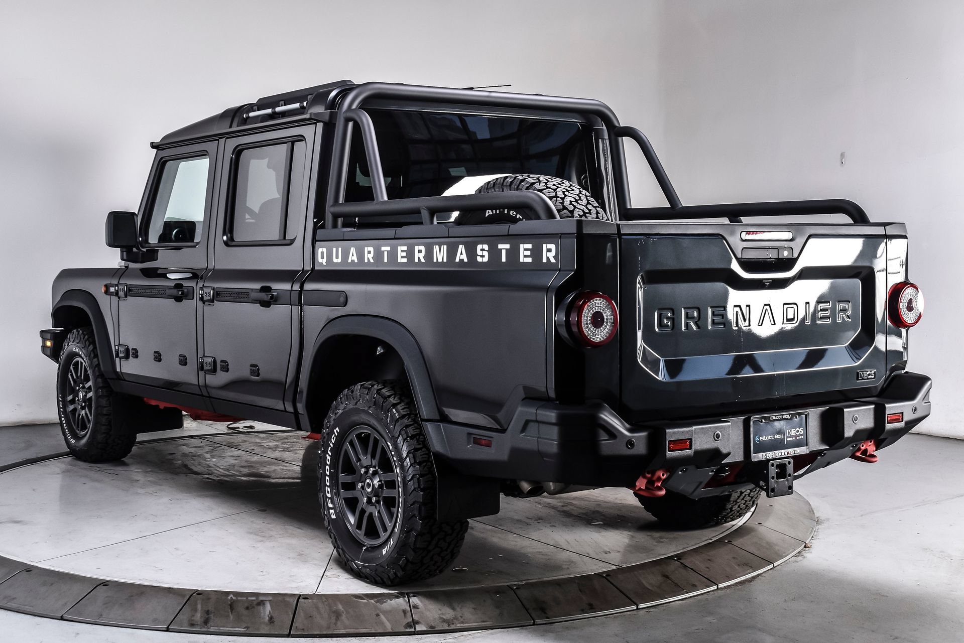 Used 2025 INEOS Grenadier AWD/4WD image 4