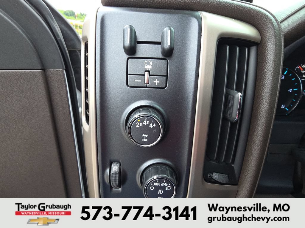 Used 2018 GMC Sierra 2500 Denali w/ Duramax Plus Package AWD/4WD image 21