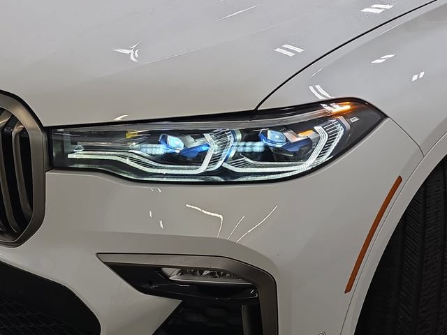 Used 2021 BMW X7 M50i AWD/4WD image 31