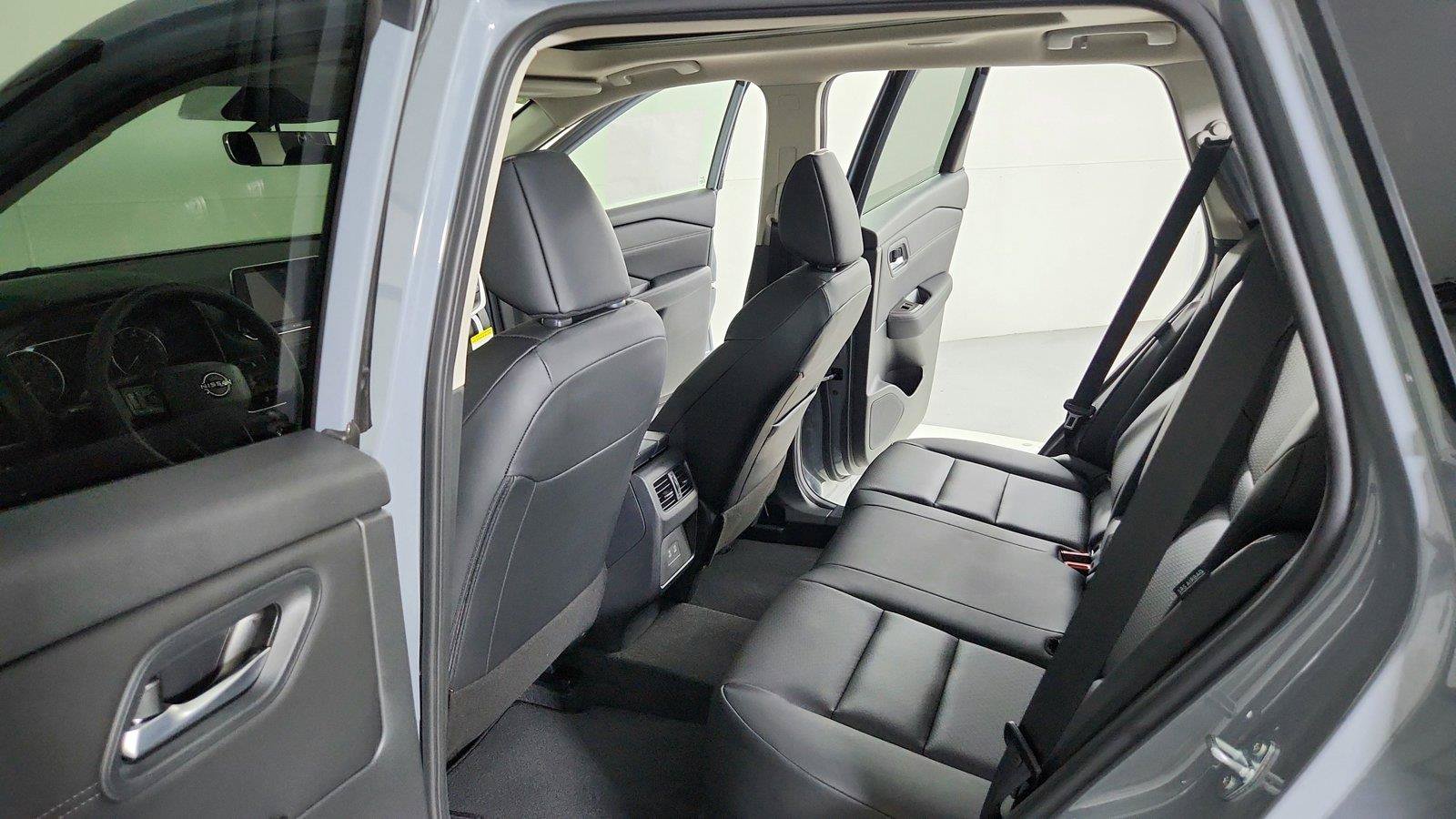 New 2026 Nissan Rogue Dark Armor FWD image 25