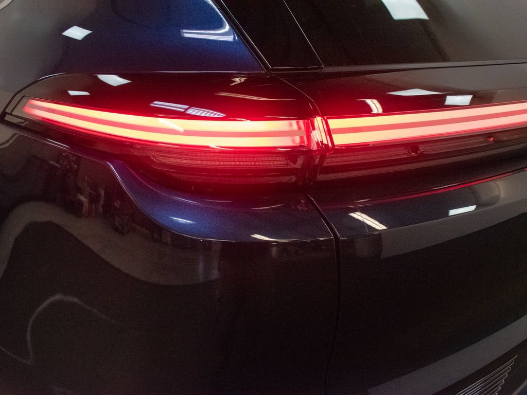 New 2026 Porsche Cayenne Electric AWD/4WD image 12