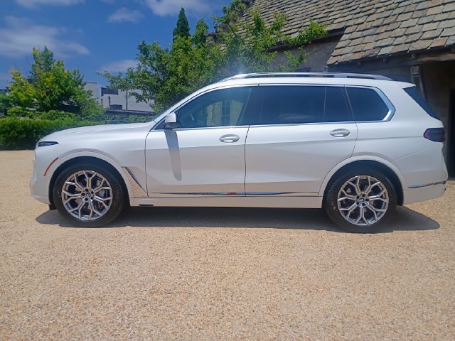 Used 2024 BMW X7 xDrive40i w/ Executive Package AWD/4WD image 5