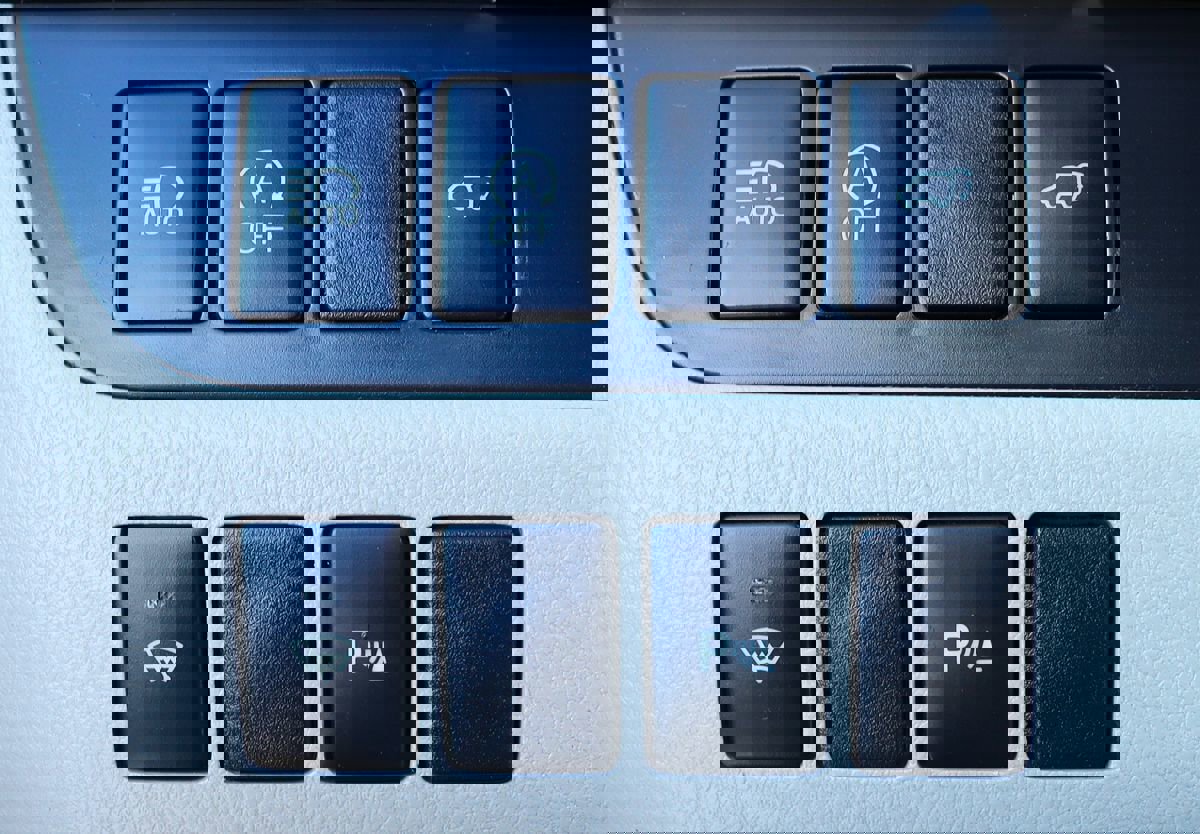 Used 2019 Toyota Highlander Limited image 46